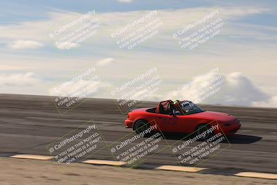 media/Jan-04-2026-SCCA SD (Sun) [[defc442887]]/4-Novice Group/Session 2 Bowl Speed Pans/